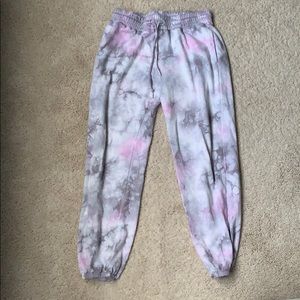 colsie • tie-dye jogger pants